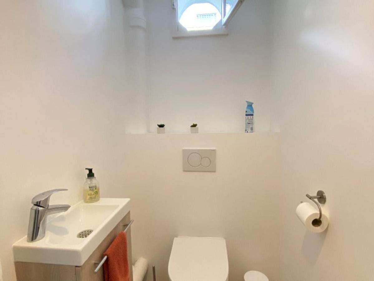 Charmant T3 Renove En Centre-Ville D'Annecy Avec Balcon, Ascenseur Et Parking Prive - Fr-1-432-83 Bagian luar foto